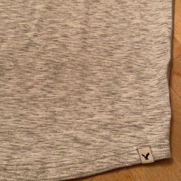 🦅 AEO Active Flex Gray Colour-Block Basic T-Shirt - Picture 5 of 9